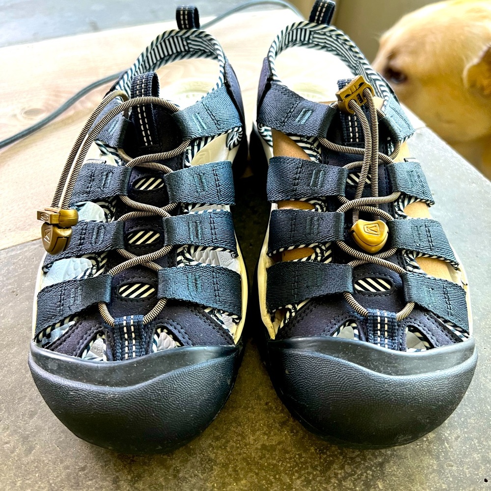 New Keen Women’s Newport H2 Navy/White (discontd)